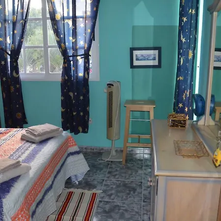 Casa Pueblo Hinojosa * לה לגונה